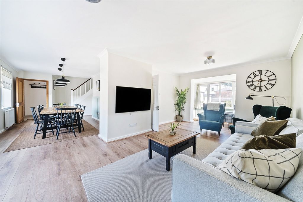 Property photo 1 of 9 1036199 (1)