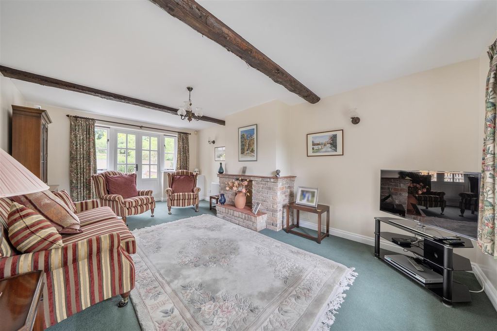 Property photo 2 of 13 Sitting Room