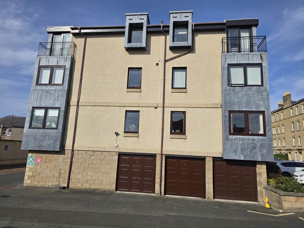 Property photo 1 of 3 Ext 1