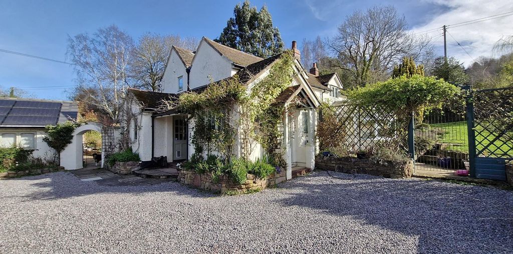 Property photo 1 of 37 Crofton1.Jpg