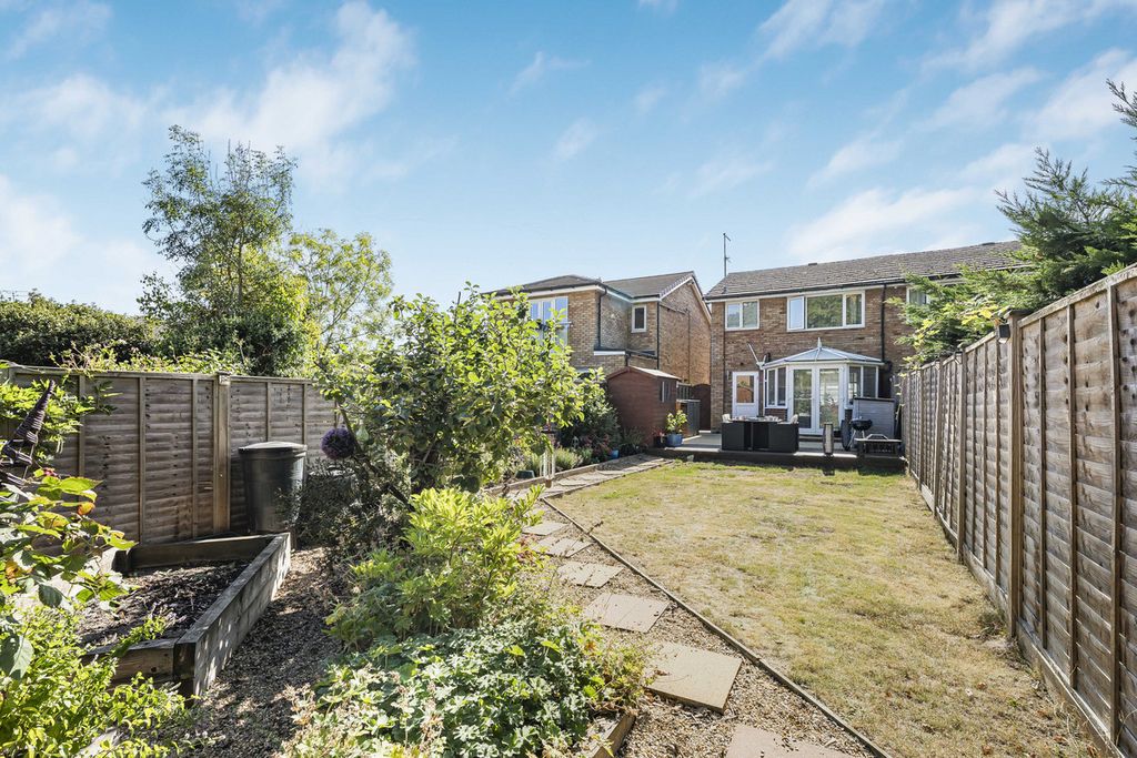 Property photo 2 of 24