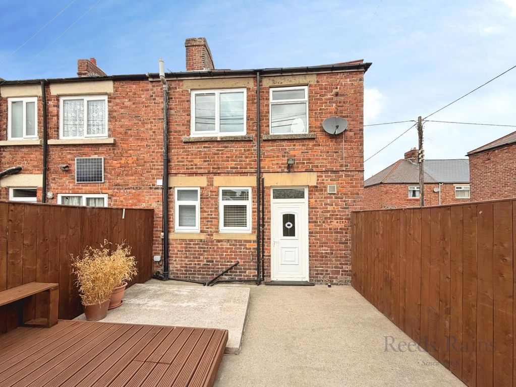 Property photo 1 of 12 Back External