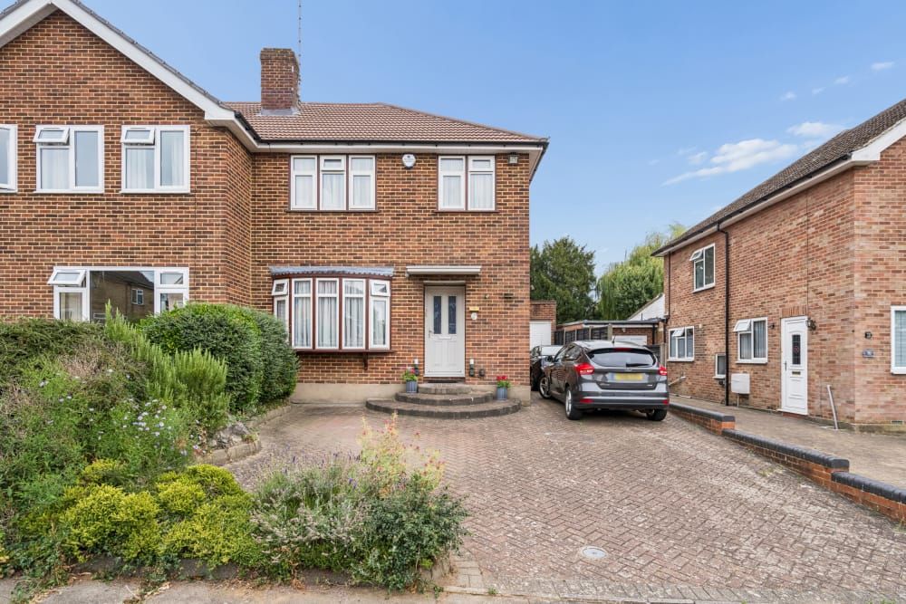 Property photo 1 of 17