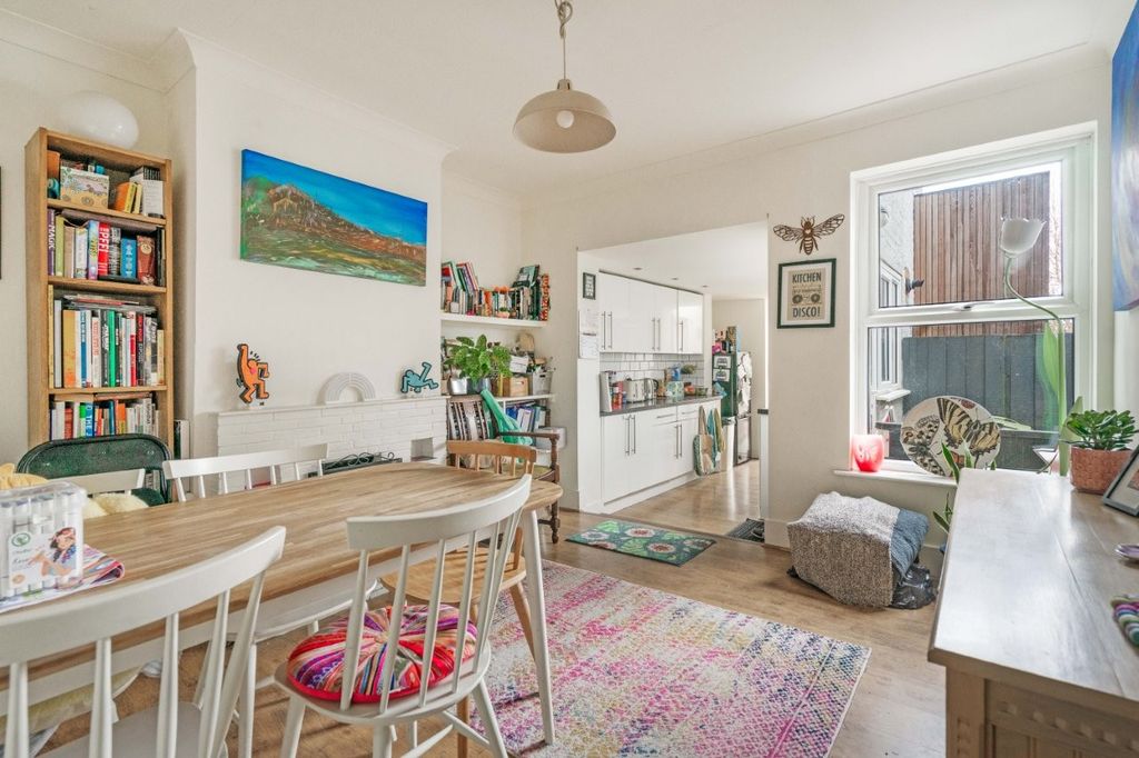 Property photo 2 of 14 Dining Room