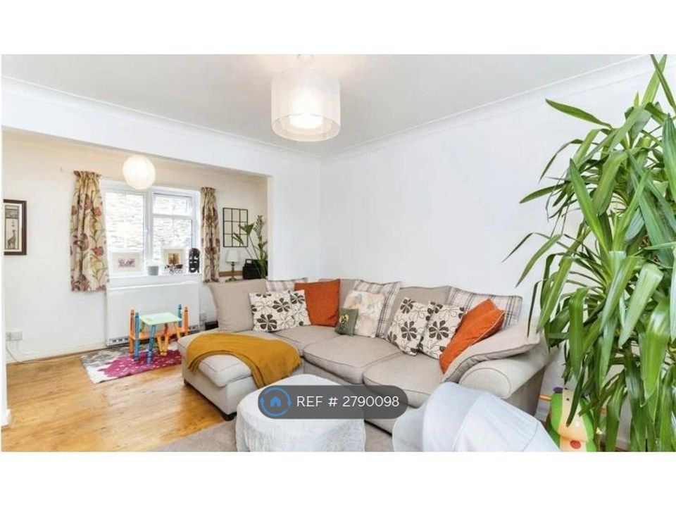 Property photo 3 of 6 Sitting Room