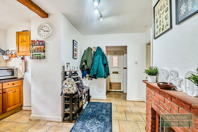 Property photo 3 of 18 Photo 11