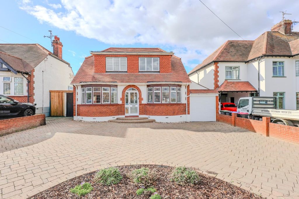 Property photo 1 of 37