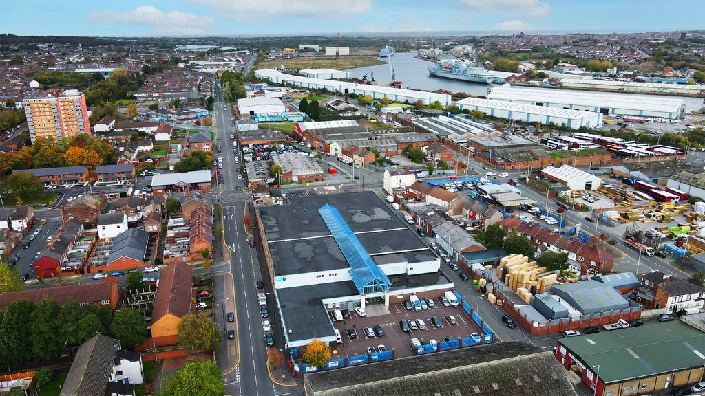 Property photo 3 of 10