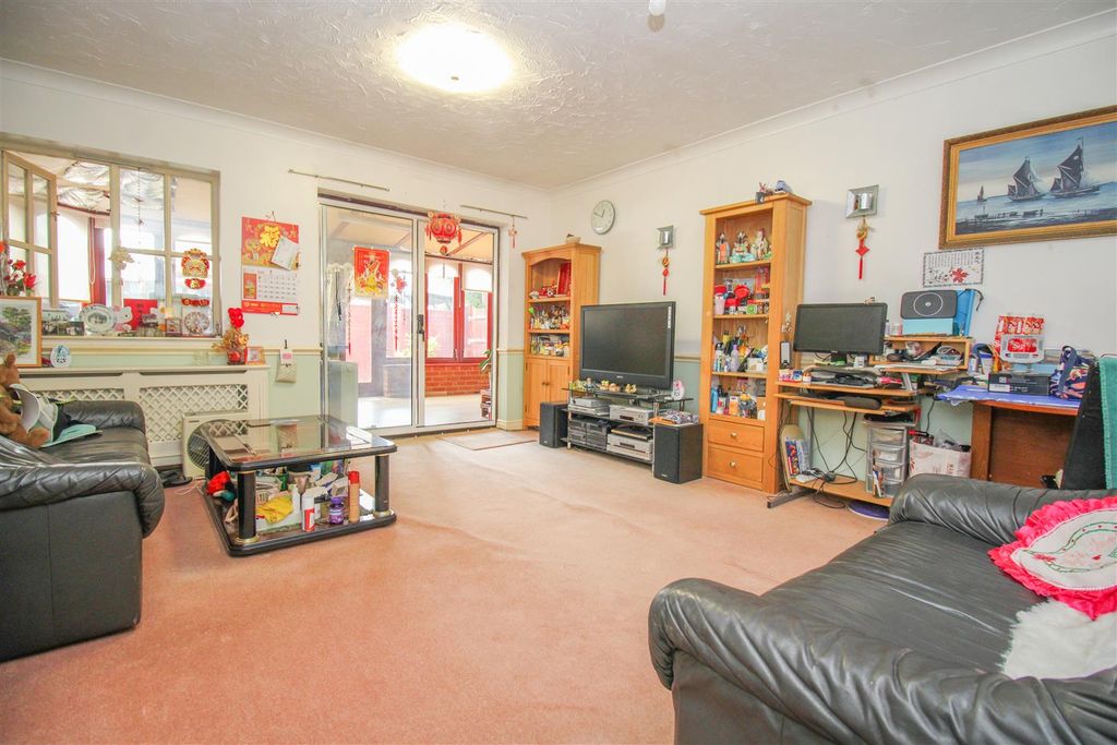 Property photo 2 of 15 Img_3176.Jpg