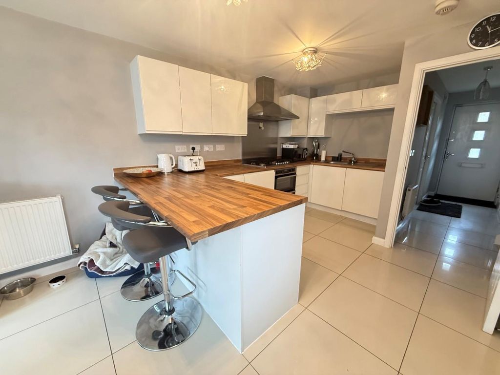 Property photo 2 of 14 5.Jpg