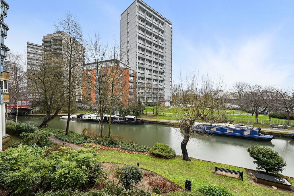 Property photo 3 of 16