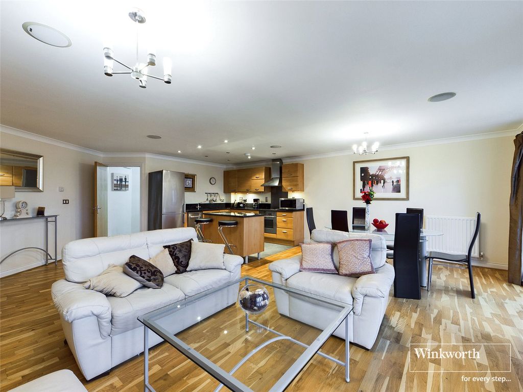 Property photo 3 of 11 Picture No. 20