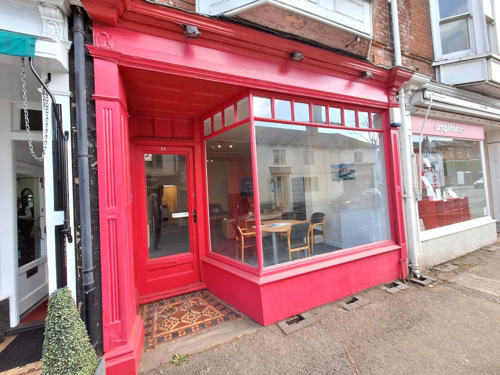 Property photo 1 of 1 11 High St Bramley