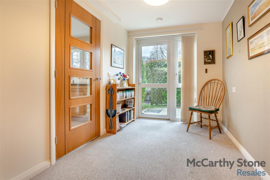 Property photo 3 of 34 8639216-Interior26.Jpg