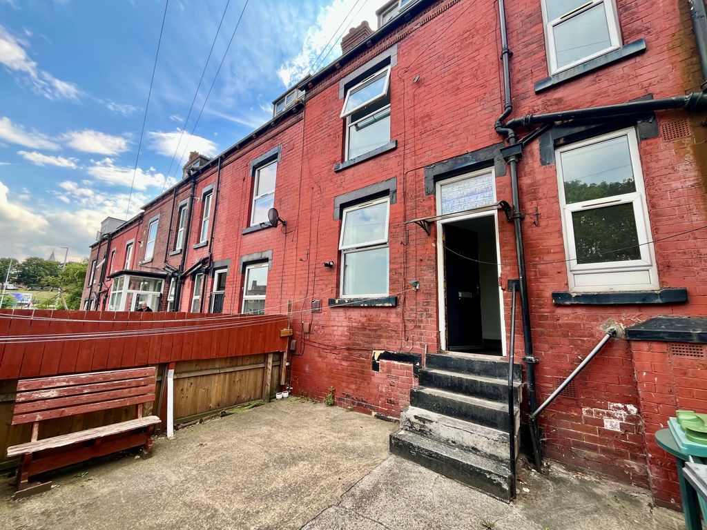 Property photo 1 of 7 Image