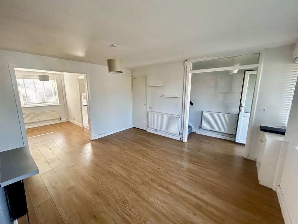 Property photo 3 of 20 Tempimagehg8Cin.Jpg