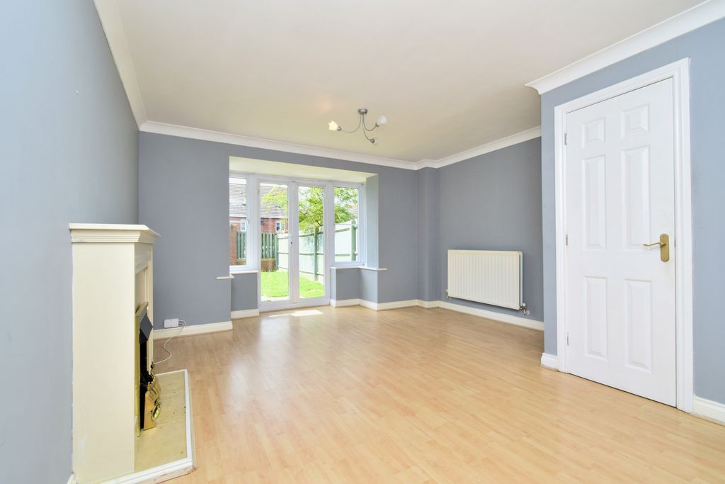 Property photo 3 of 11 Gallery