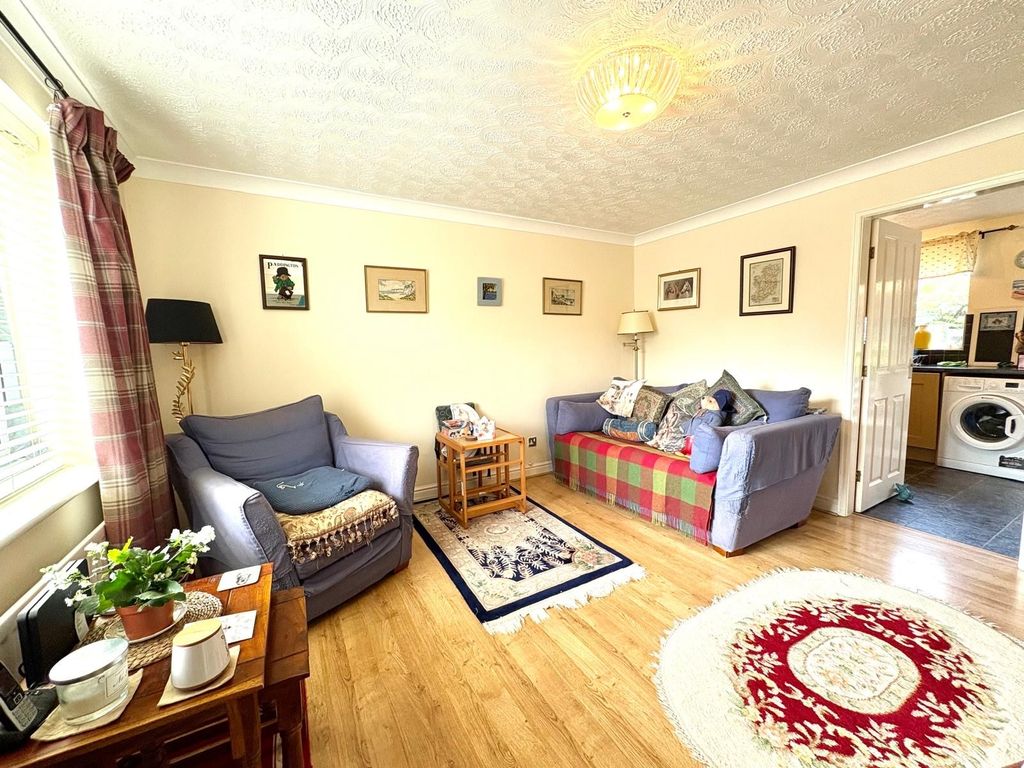 Property photo 2 of 14