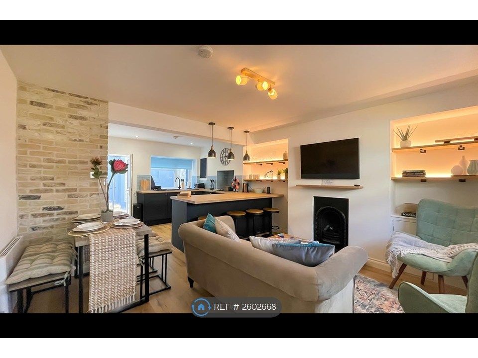 Property photo 1 of 7 Open Space - Lounge / Kitchen