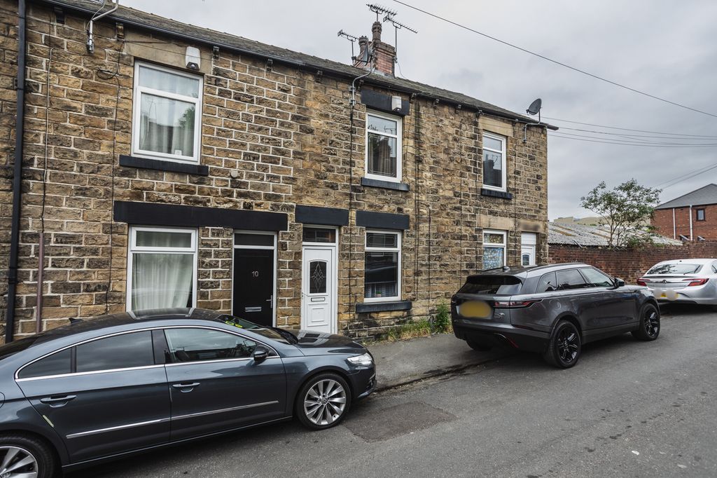 Property photo 1 of 16