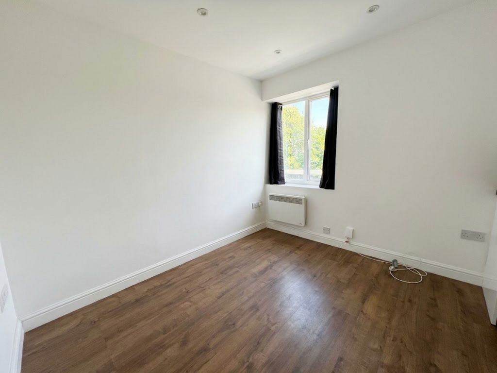 Property photo 2 of 3