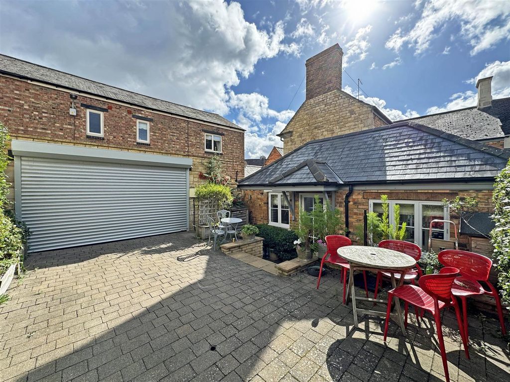 Property photo 2 of 20 Courtyard Garden - Off Road Parking