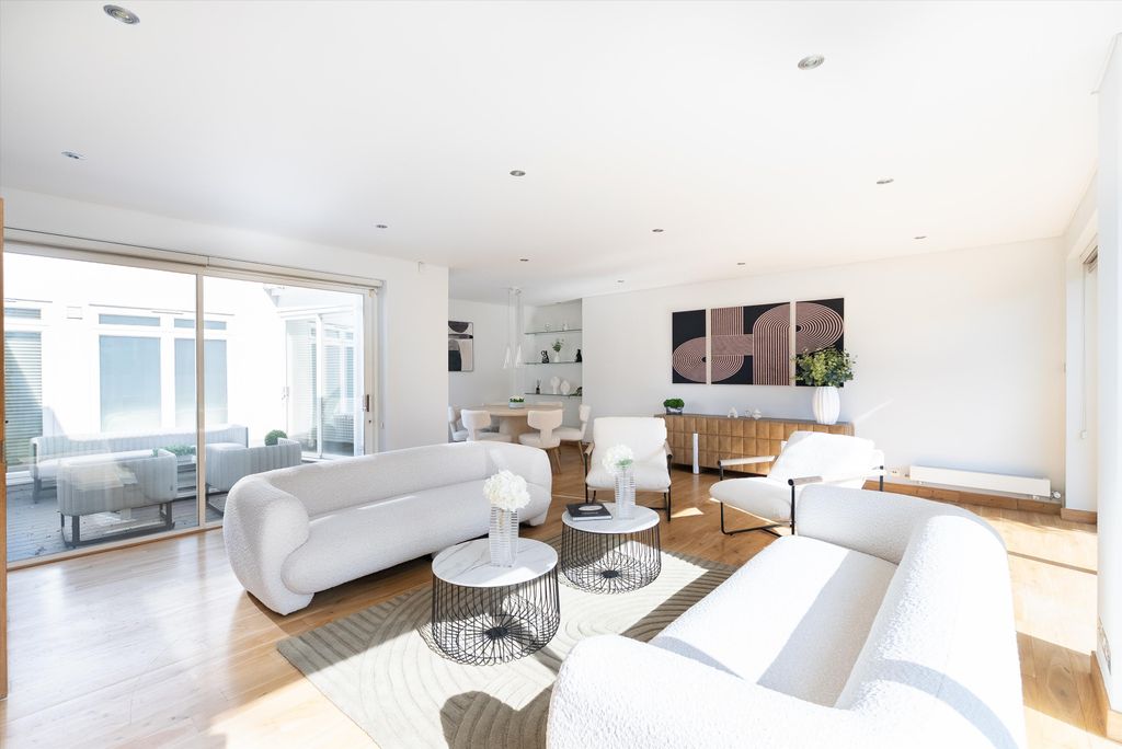 Property photo 2 of 17 Image