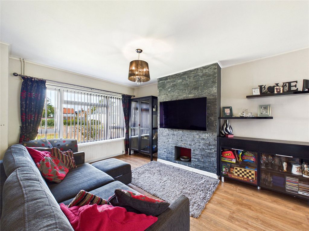 Property photo 3 of 16 Picture No. 18