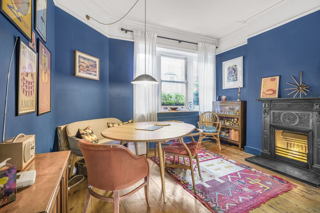 Property photo 1 of 18 Kfh-2_Albert_Palace_