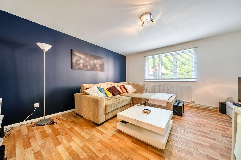 Property photo 1 of 12 5434101