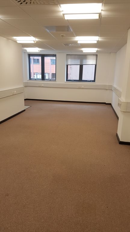 Property photo 1 of 3