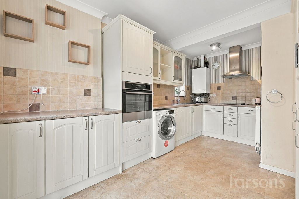 Property photo 2 of 22