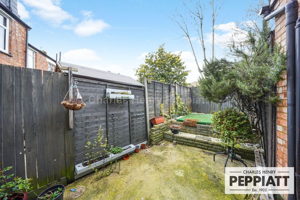 Property photo 3 of 20