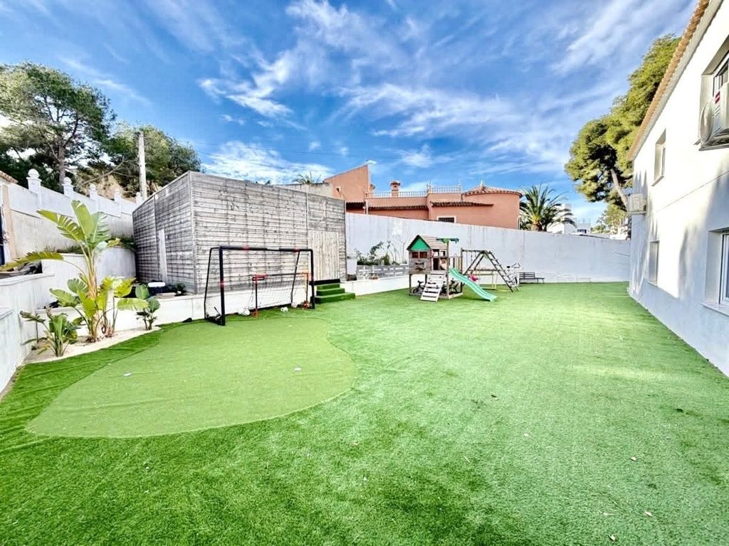 Property photo 2 of 39