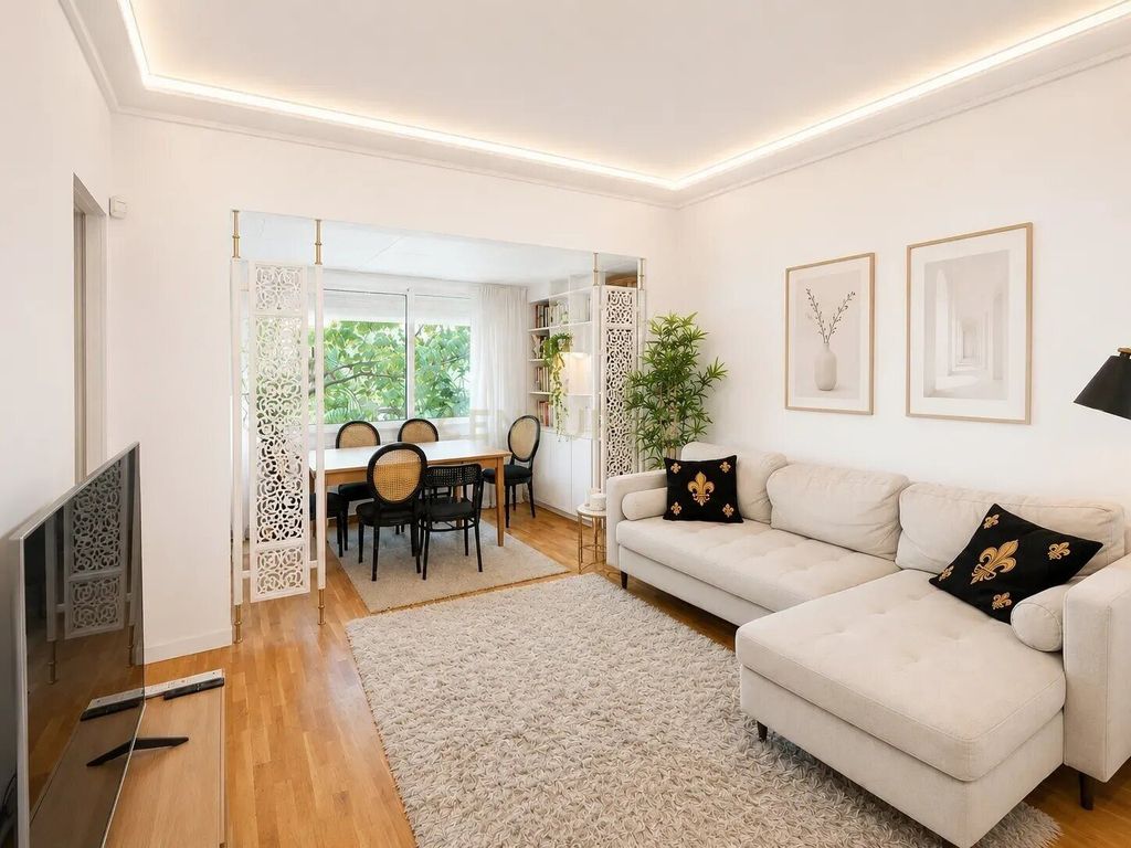 Property photo 1 of 24 Spacious 3-Bedroom Apartment In L’Eixample, Next To Diagonal