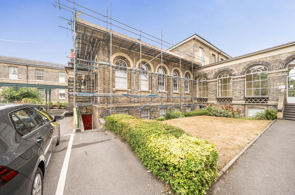 Property photo 2 of 14 1-6A98904641Ac0-1...