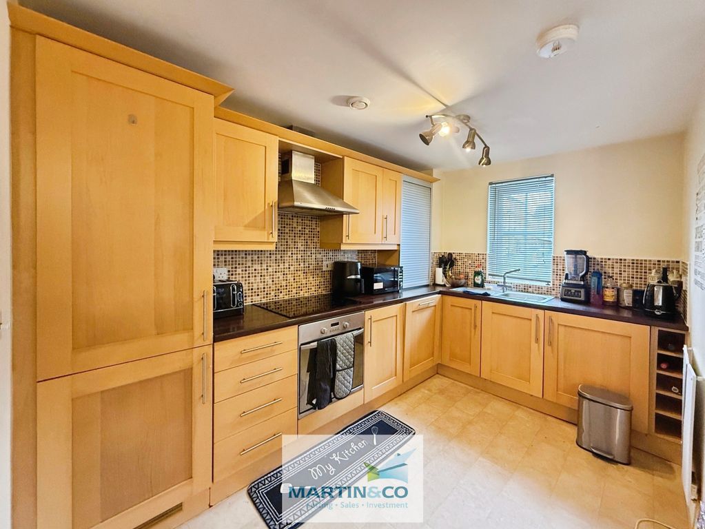 Property photo 3 of 11 5F6Ba813--4E47-B148-9Bfd31646B72-49336-000006F06E5
