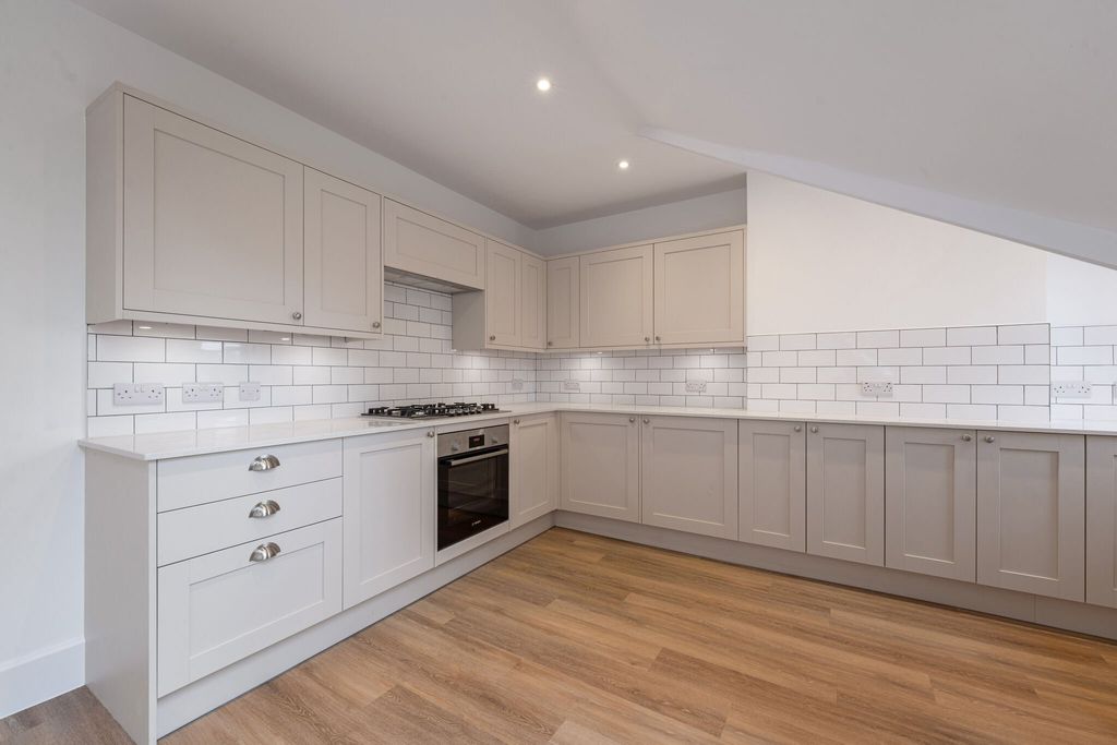 Property photo 2 of 12 2