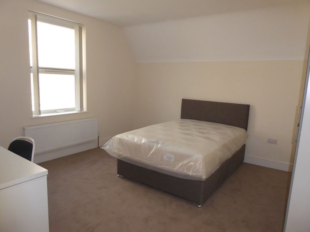 Property photo 2 of 5 5222121