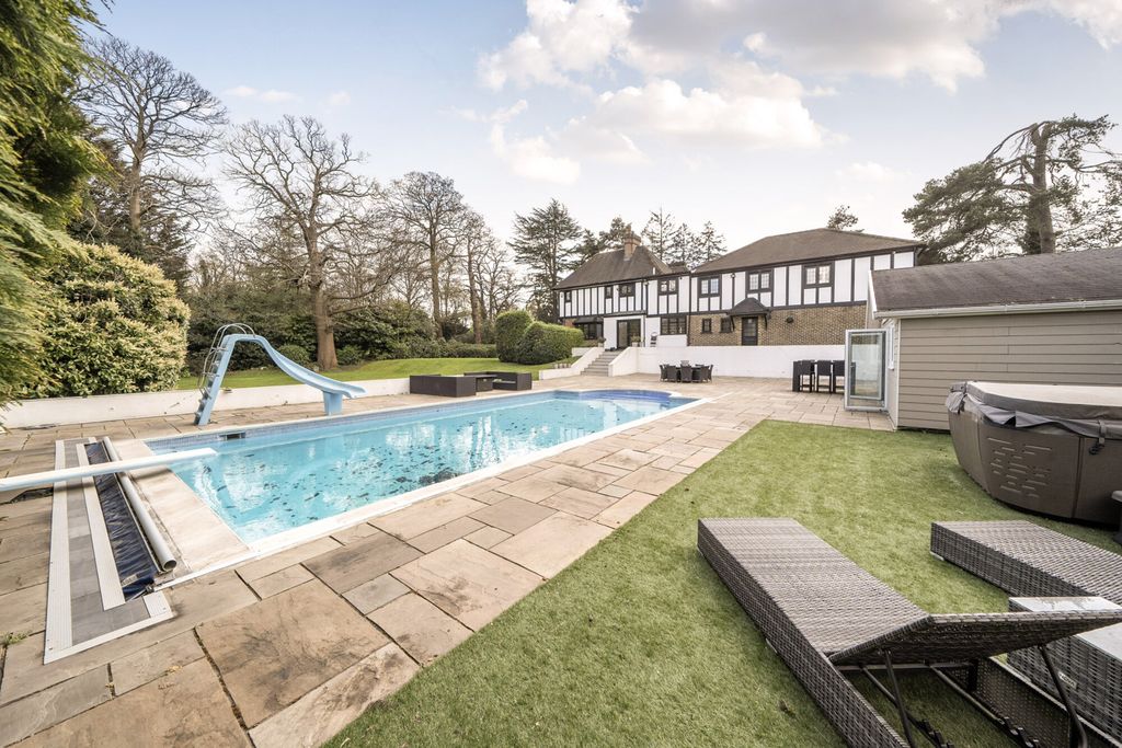 Property photo 2 of 40 Garden