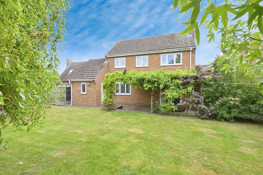 Property photo 2 of 15