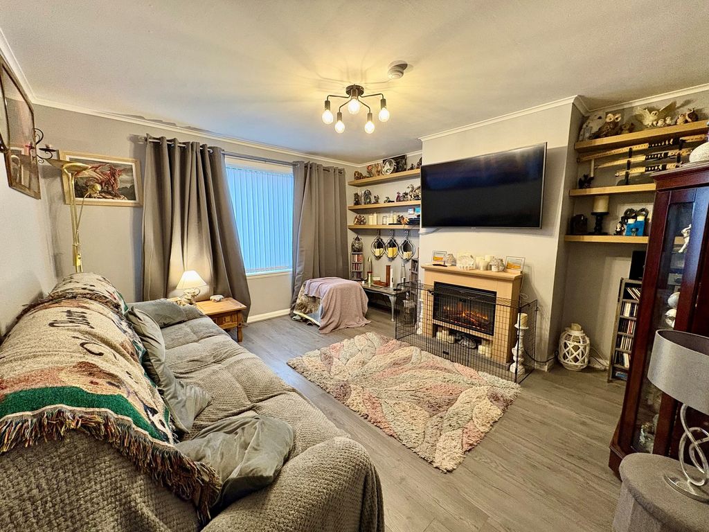 Property photo 3 of 11 Not Specified