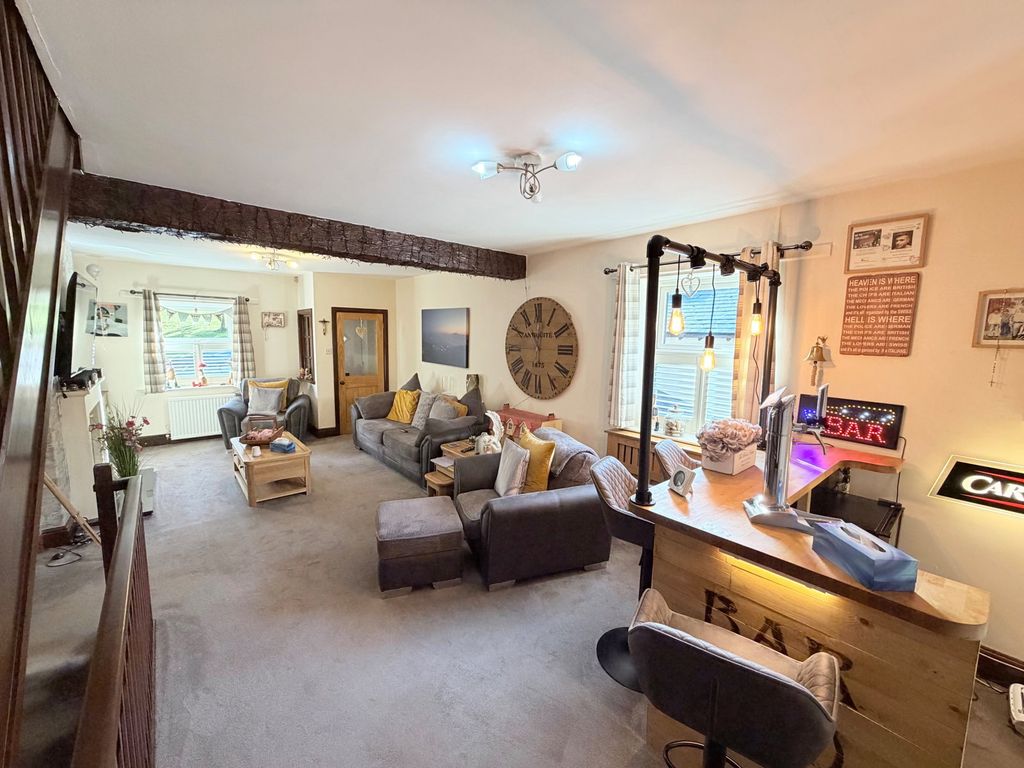 Property photo 3 of 40