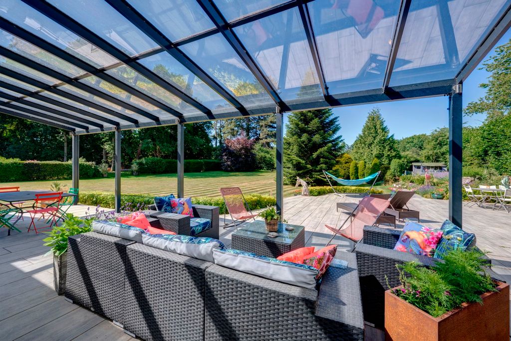 Property photo 2 of 26