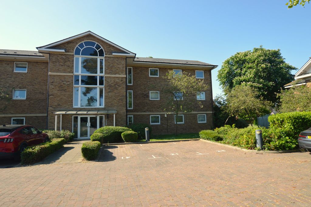 Property photo 1 of 12