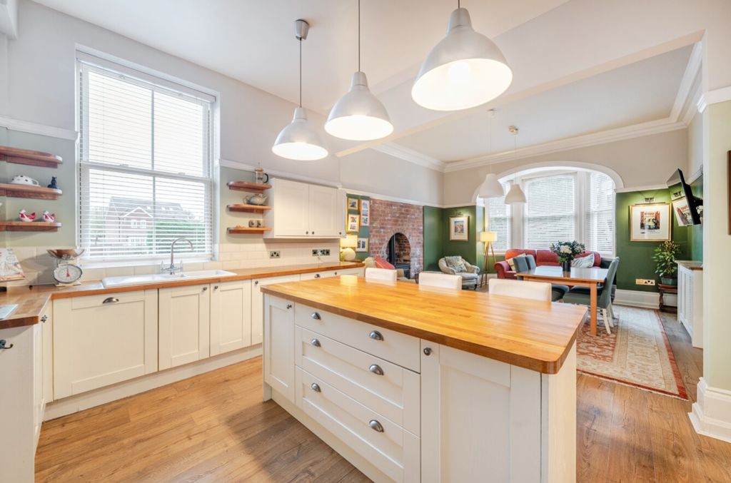 Property photo 2 of 29 1385087-7-69317A117F797