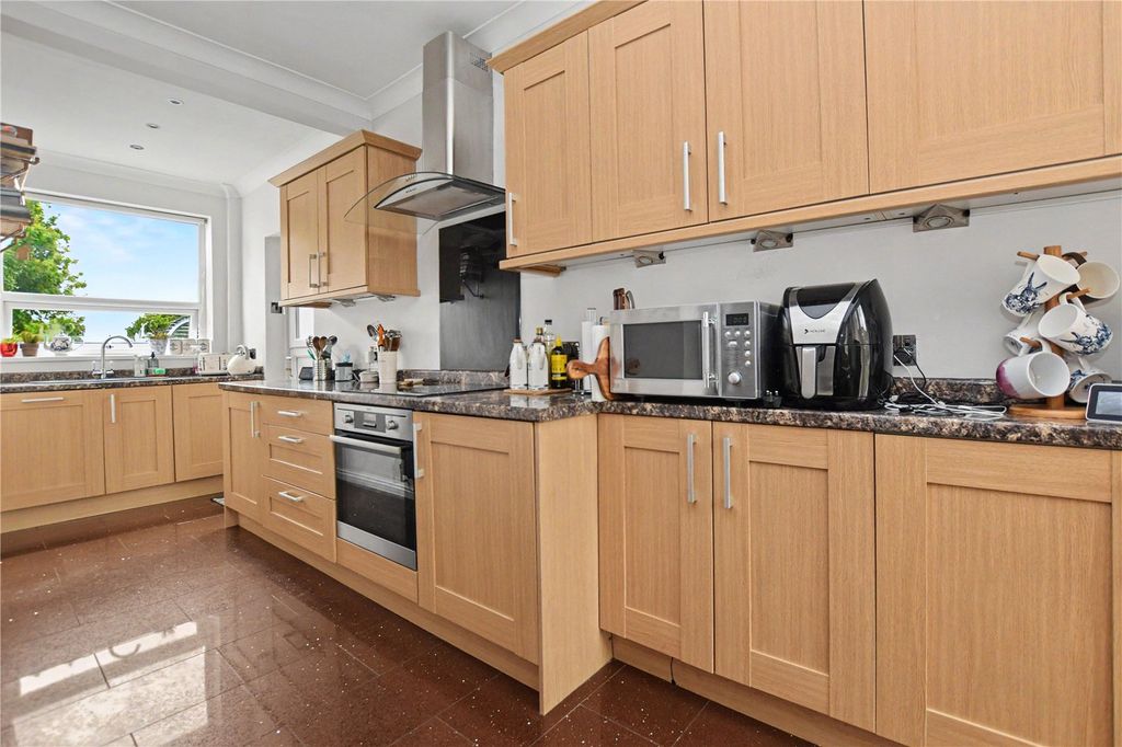 Property photo 3 of 16 Picture No. 41