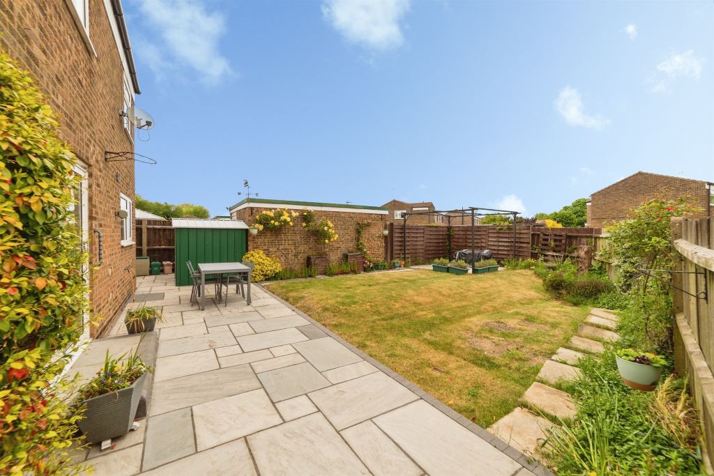 Property photo 2 of 19
