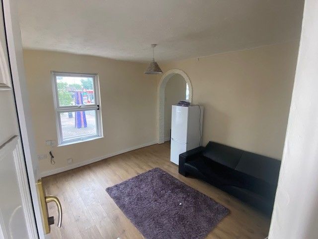 Property photo 2 of 4