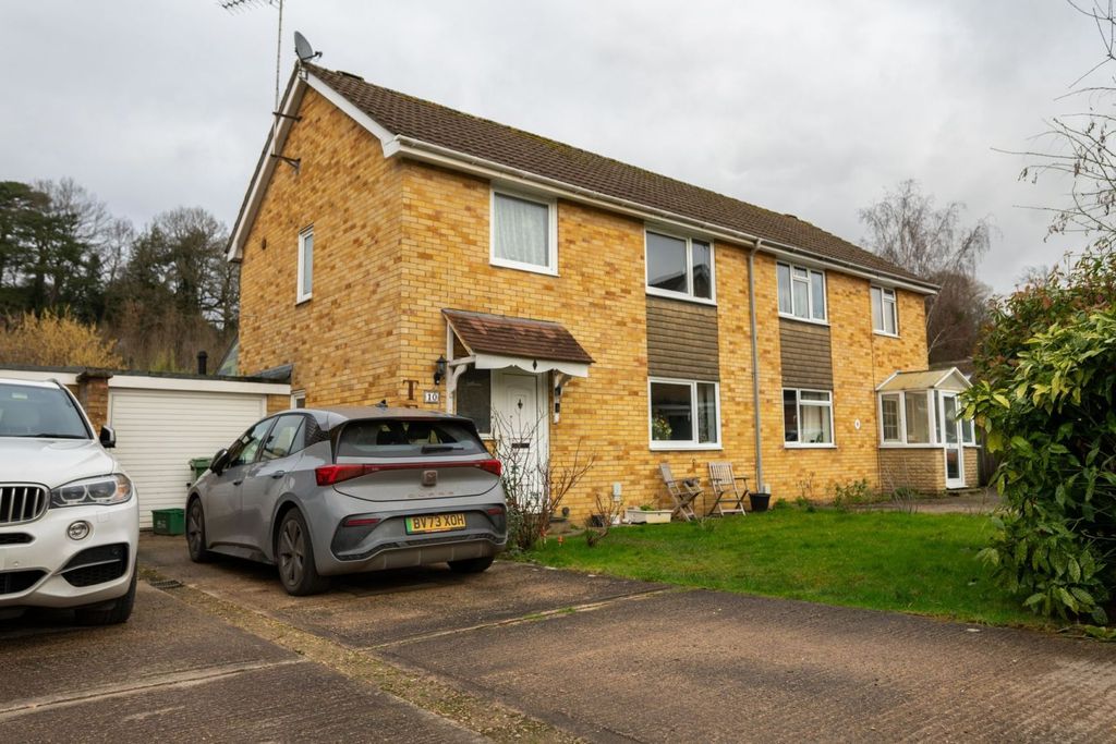 Property photo 1 of 30